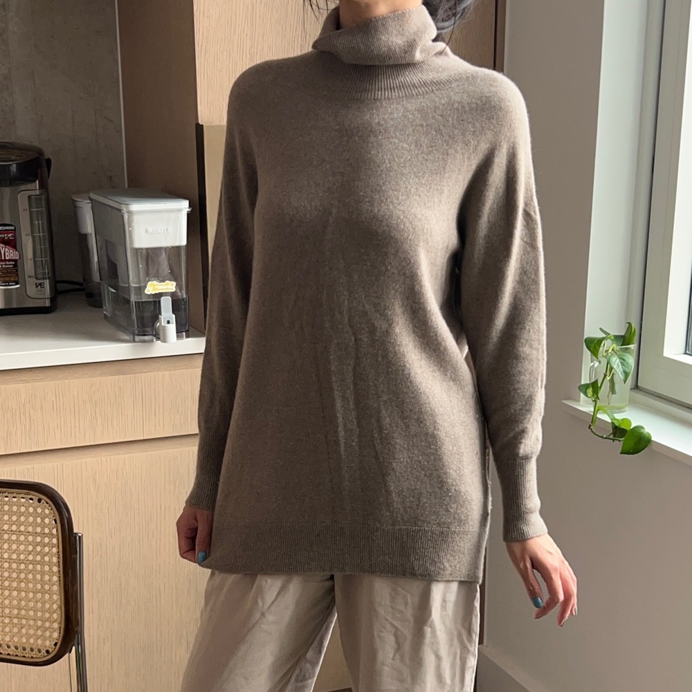 Uniqlo cashmere sweater